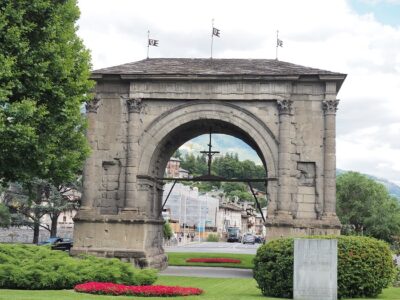 arco-di-augusto-Aosta-cosa-vedere-ad-aosta-in-un-giorno